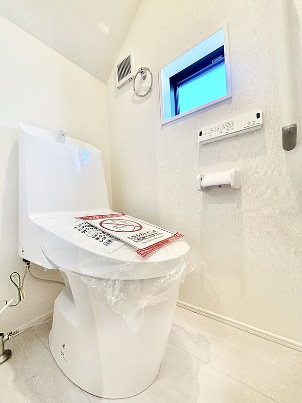 トイレは1階と2階それぞれに配置されていてとても便利です。