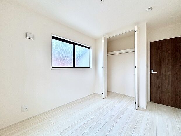 子供部屋にもおすすめな収納スペースたっぷりの居室