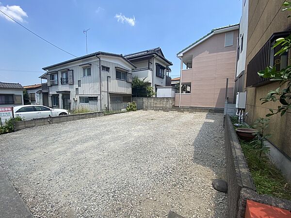 周辺買い物施設が充実、住環境良好です