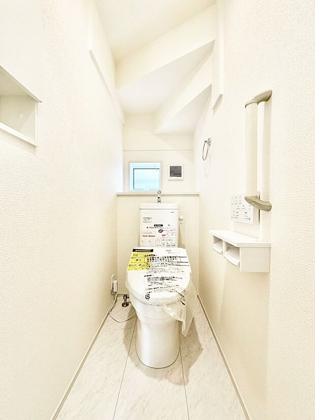 トイレは安心の2箇所!朝のバタバタも一安心です。