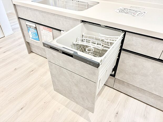 面倒なお片づけは食洗機にお任せ!家事の負担が減って、時間にも気持ちにもゆとりができます。