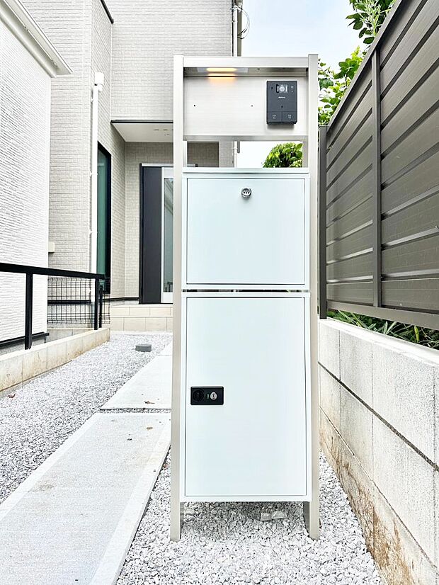 表札・インターホン・ポストをひとつに集約