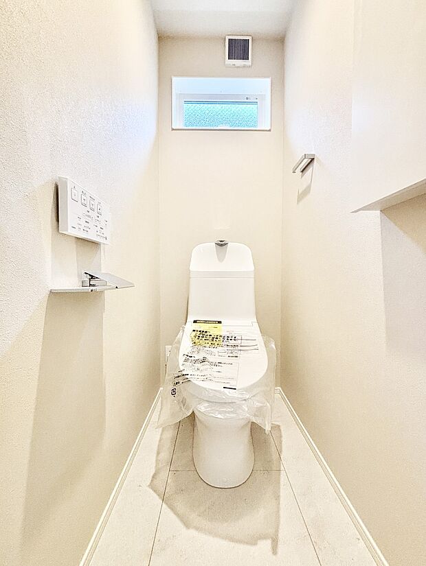トイレは温水洗浄機能付き