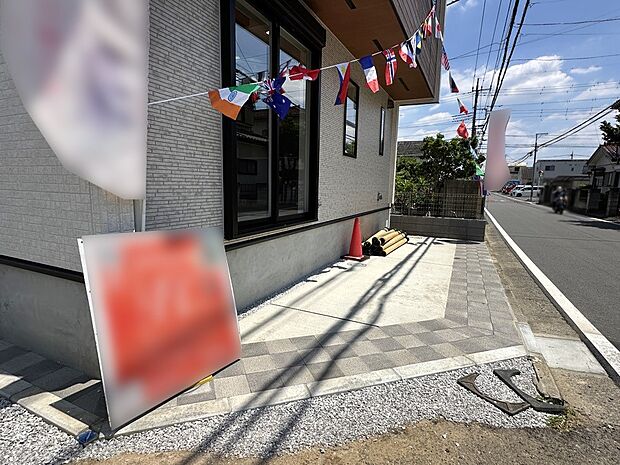 外観「無料オンライン相談」受付中！カーライフもおまかせ！カースペース付きです。