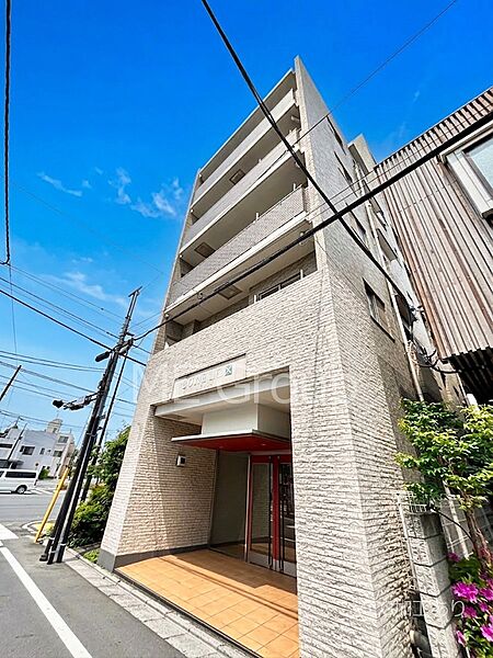 高層階ならではの採光と見晴らしを楽しむ暮らし。