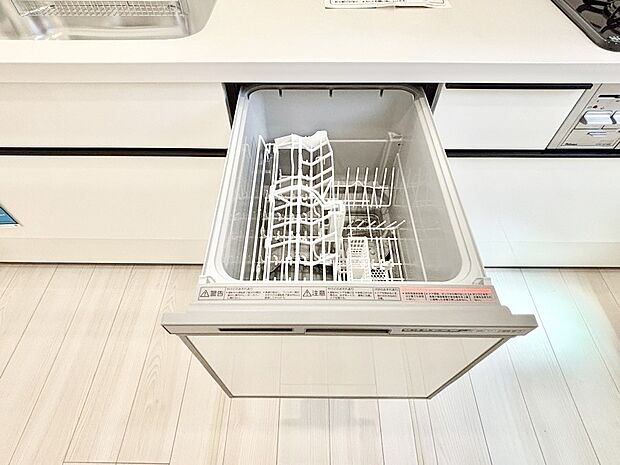 面倒なお片づけは食洗機にお任せ!家事の負担が減って、時間にも気持ちにもゆとりができます。