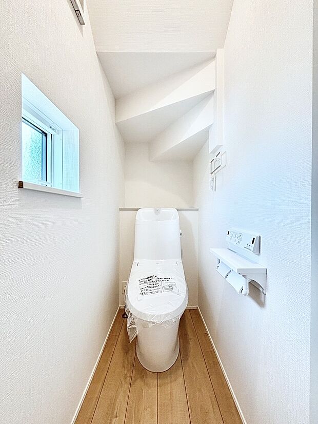 トイレは1階と2階それぞれに配置されていてとても便利です。 