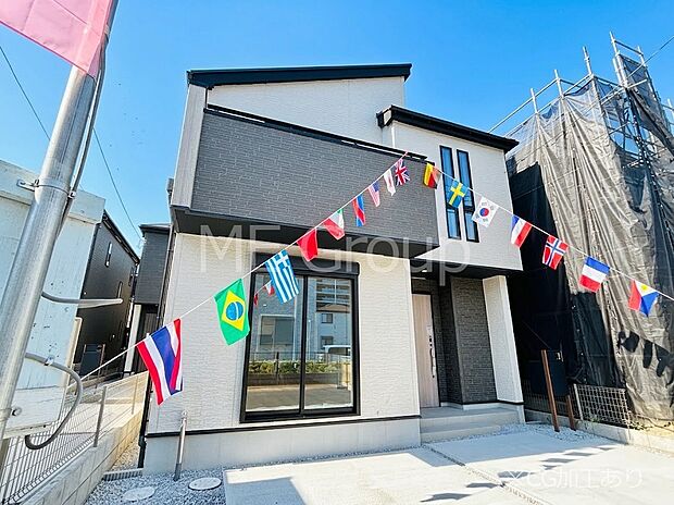 たっぷりの陽光と開放感に包まれる明るい住まい