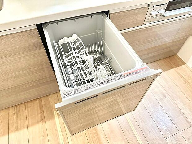 面倒なお片づけは食洗機にお任せ！家事の負担が減って、時間にも気持ちにもゆとりができます。