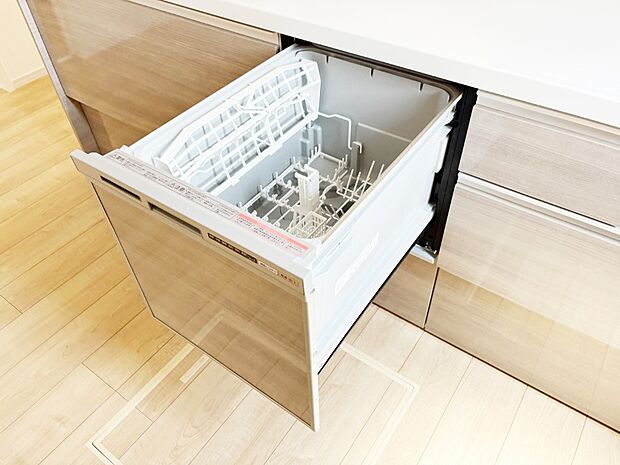 面倒なお片づけは食洗機にお任せ!家事の負担が減って、時間にも気持ちにもゆとりができます。