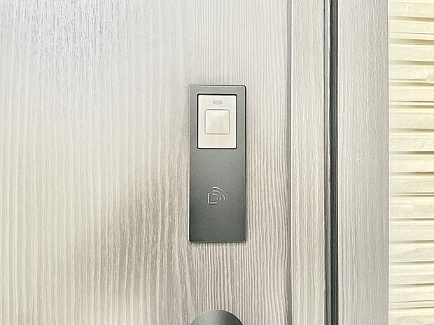 ラクラク開錠!スマートコントロールキー。