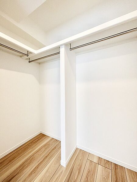 ウォークインクローゼットのある住まいでスッキリ快適な生活を
