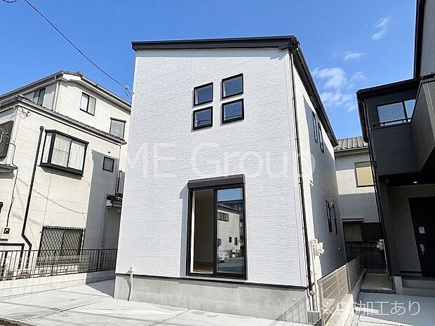 たっぷりの陽光と開放感に包まれる明るい住まい  