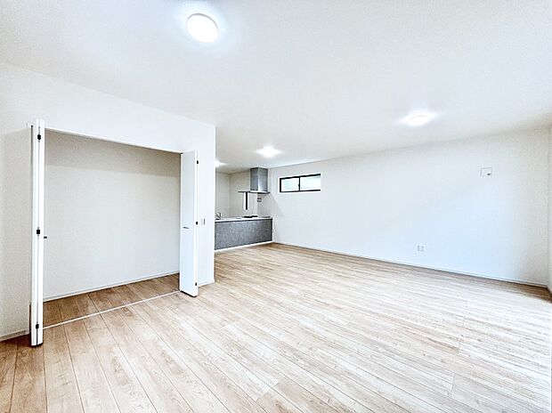 家族の成長に合わせて仕切れる可変性のある間取り。書斎やキッズスペースに。