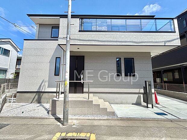 洗練された外観、上質な住空間が広がる室内は永く安心して過ごせる住居です。