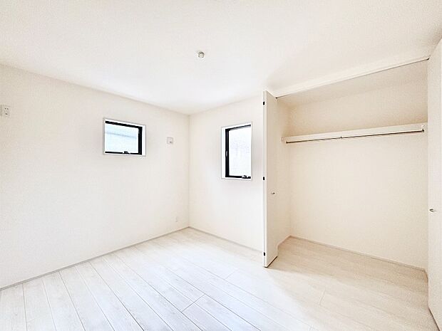 子供部屋にもおすすめな収納スペースたっぷりの居室