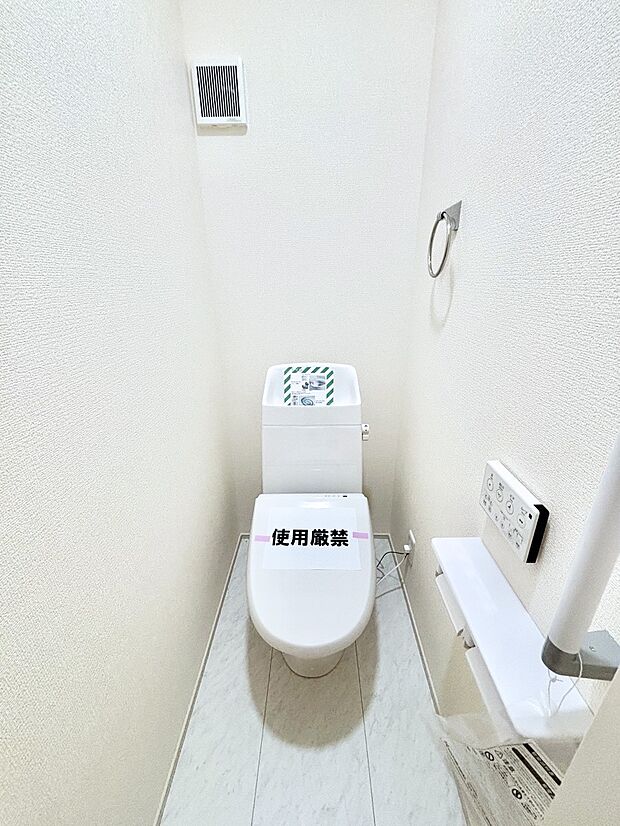 ウォシュレット付きトイレが1階と2階それぞれに配置されていてとても便利です。