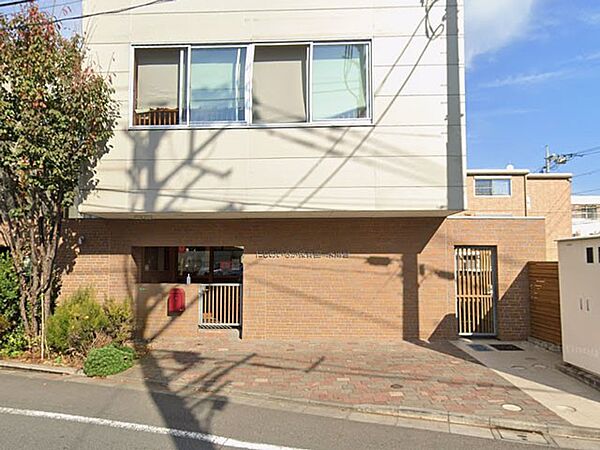 幼稚園・保育園 700m にじのいるか保育園氷川台