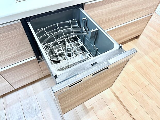 面倒なお片づけは食洗機にお任せ!家事の負担が減って、時間にも気持ちにもゆとりができます。