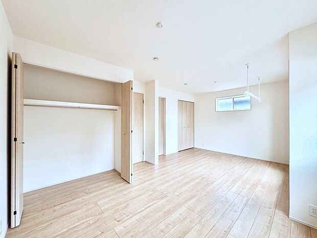 将来は2部屋にすることもできますね。お年頃になったら夢の個室にチェンジ！