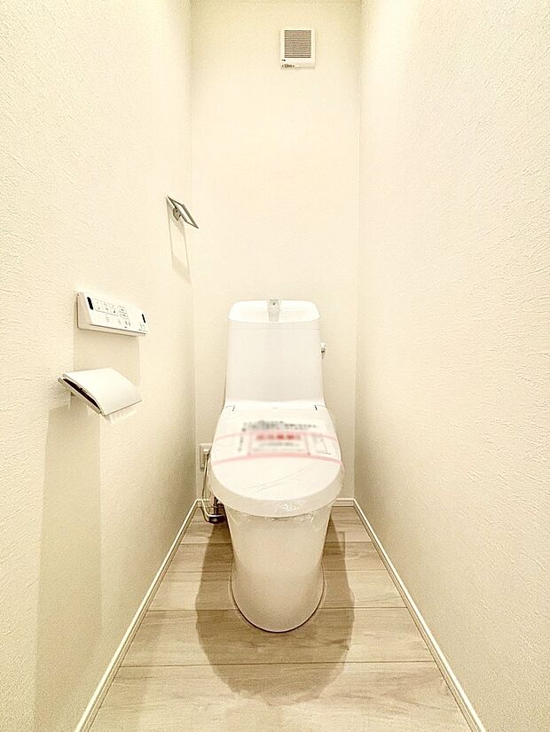 トイレは安心の2箇所!朝のバタバタも一安心です。