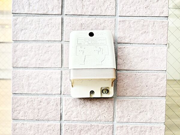 お掃除などに便利なバルコニーコンセント