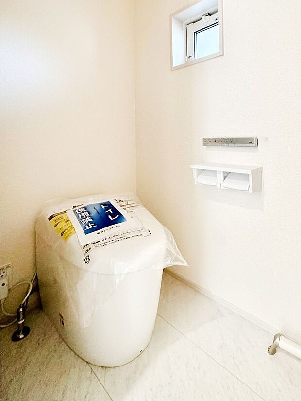 トイレは安心の2箇所！朝のバタバタも一安心です。 