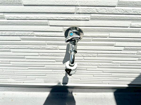 バルコニー水栓があればお掃除も楽々です。
