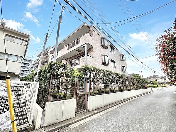溢れる陽光でご家族の笑顔も輝く
