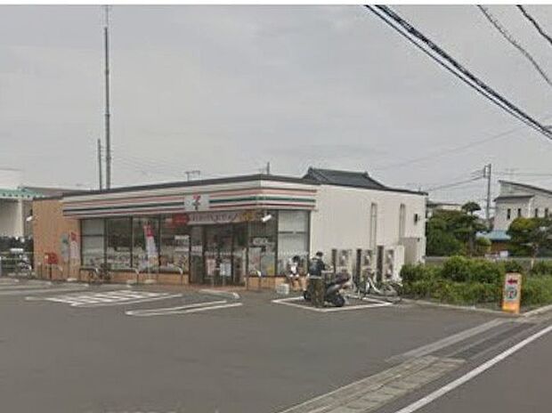 コンビニ 567m セブン-イレブン 川越小堤北店
