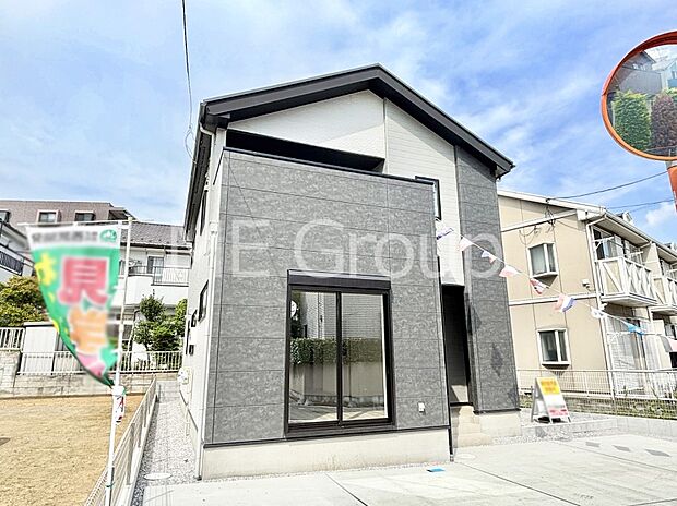 洗練された外観、上質な住空間が広がる室内は永く安心して過ごせる住居です。