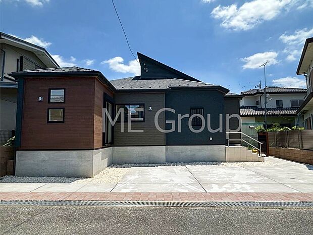 たっぷりの陽光と心地よい風が舞い込む住まい