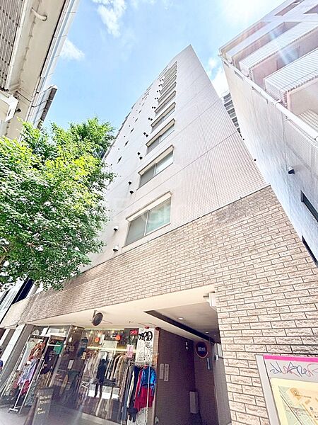 溢れる陽光でご家族の笑顔も輝く