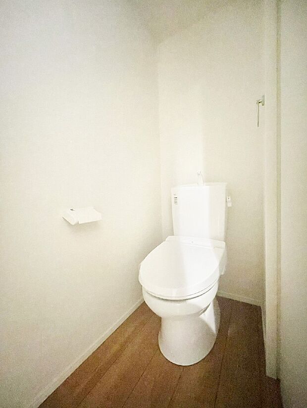 トイレは安心の2箇所！朝のバタバタも一安心です。 