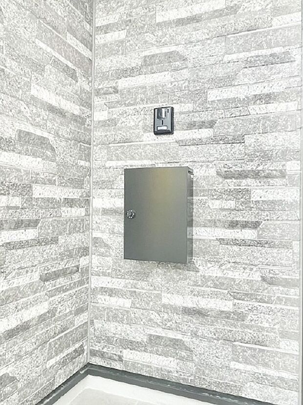 シンプルデザインのポスト。