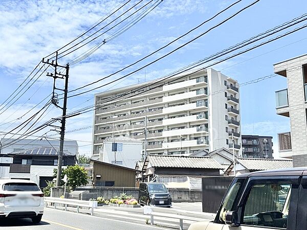 溢れる陽光でご家族の笑顔も輝く