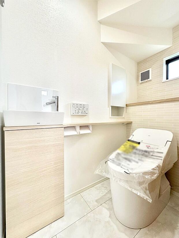 トイレは1階と2階それぞれに配置されていてとても便利です。