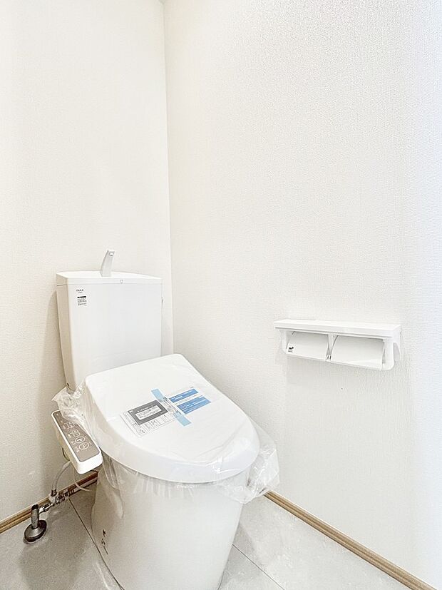 トイレは安心の2箇所!朝のバタバタも一安心です。