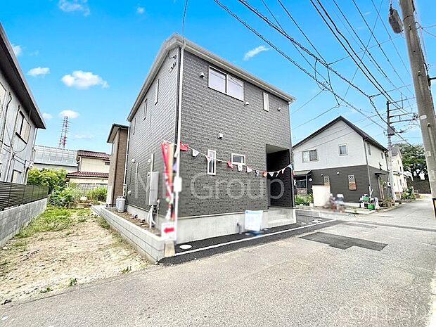 前面道路はきちんと整備されています