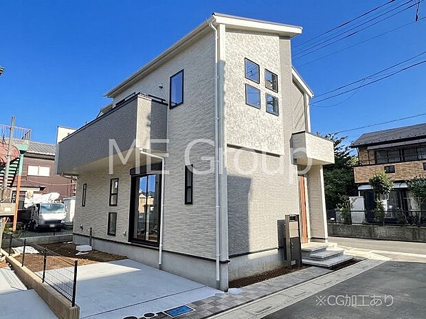 たっぷりの陽光と開放感に包まれる明るい住まい