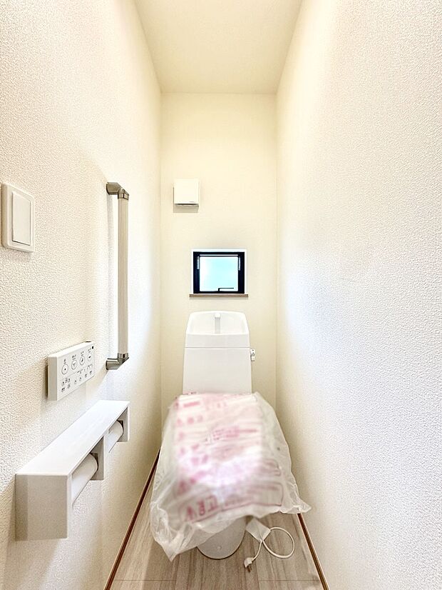 トイレは1階と2階それぞれに配置されていてとても便利です。