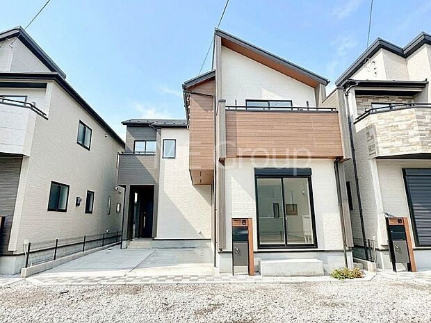 堂々完成！たっぷりの陽光と開放感に包まれる明るい住まい。 