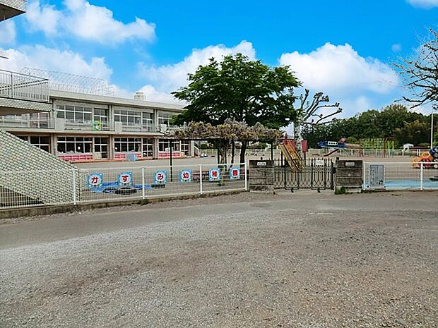 幼稚園・保育園 100m かすみ幼稚園