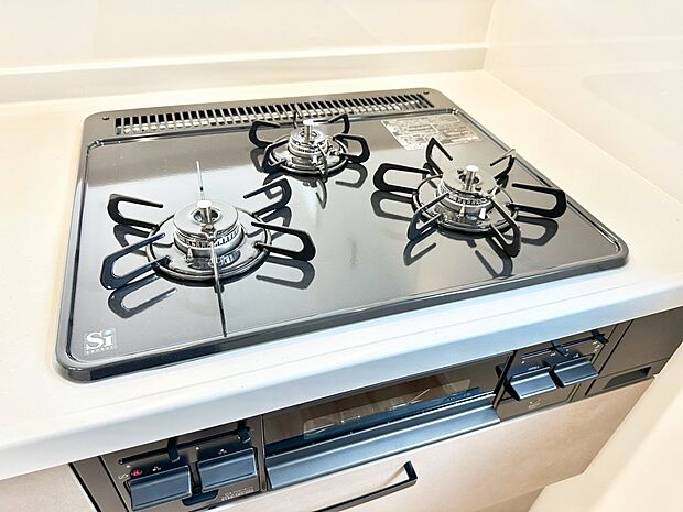三口ガスコンロでお料理が一気にはかどりそう。