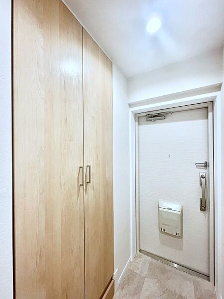 いつも気持ち良くご家族を迎えられる玄関収納付　