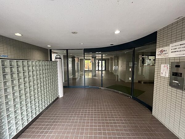 セールスや勧誘、防犯面でもエントランスは重要チェックポイント