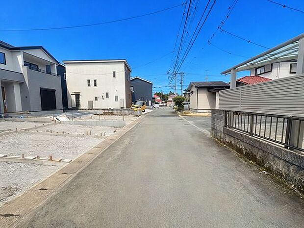 前面道路含む現地写真