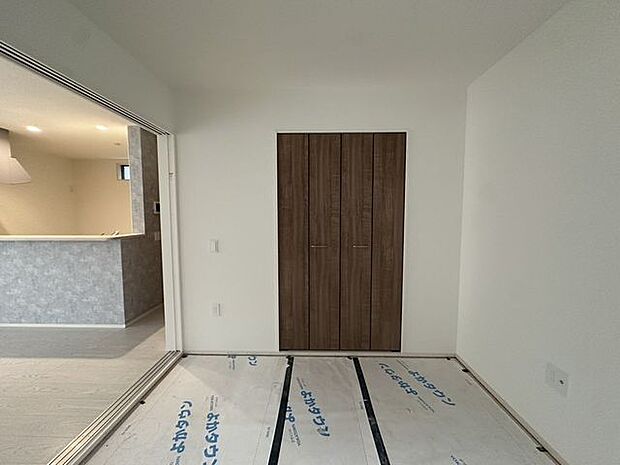 畳設置前です。畳施工完了後、写真掲載いたします♪