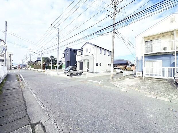 前面道路含む現地写真