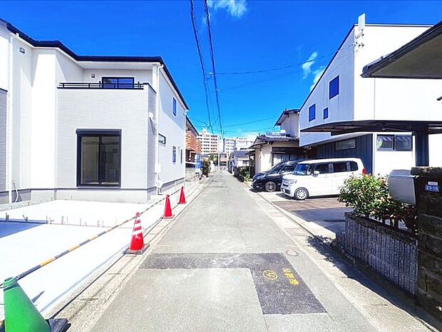 前面道路含む現地写真